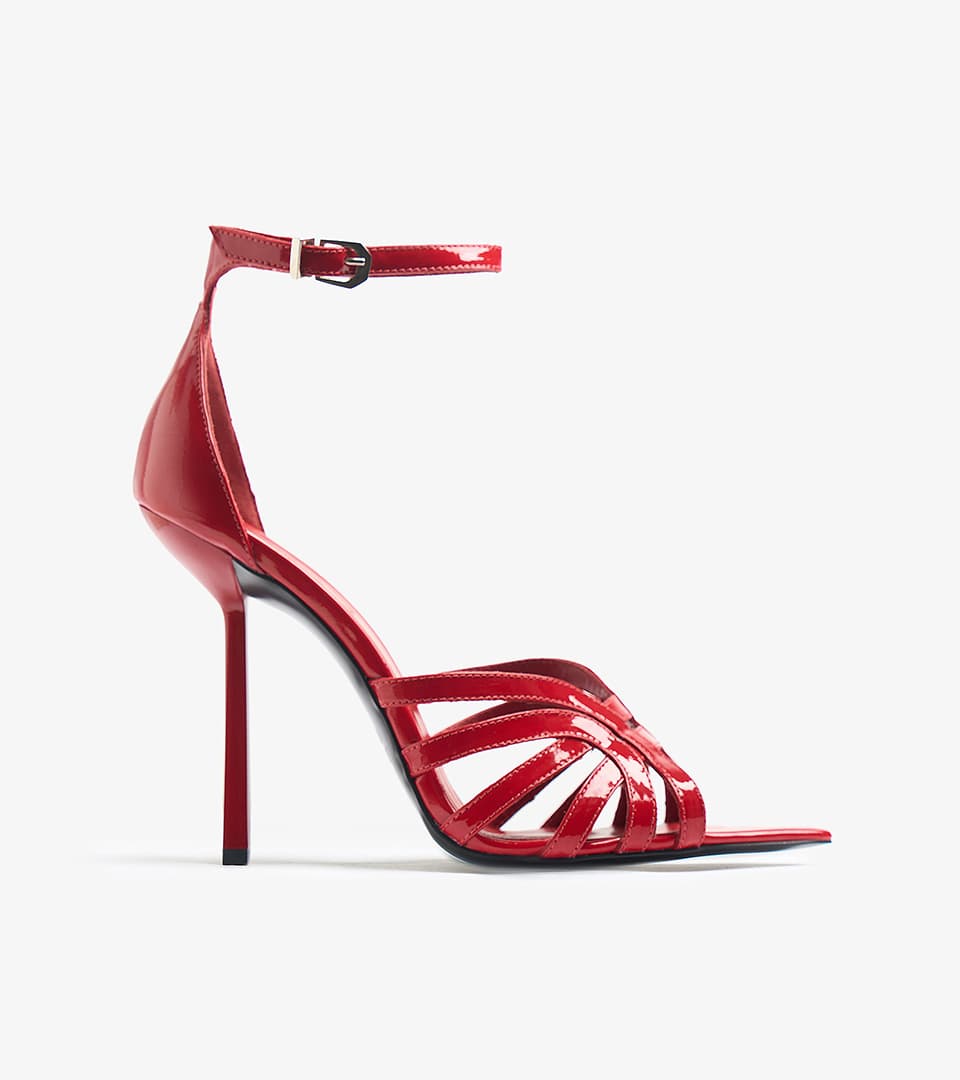 Shoe