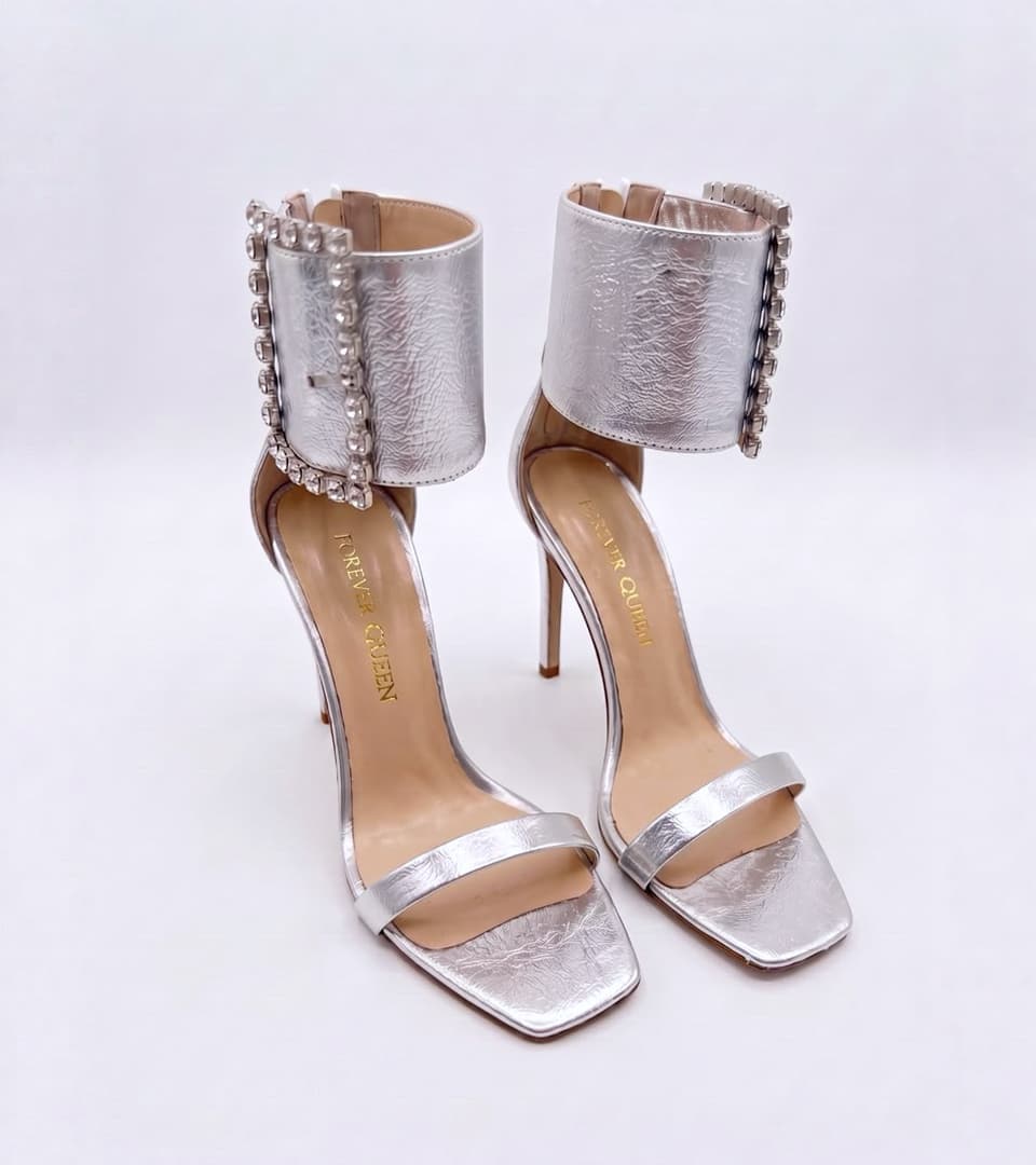 Shoe