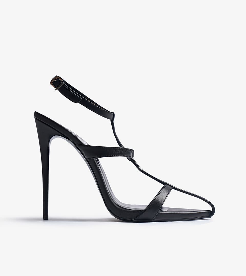 Shoe