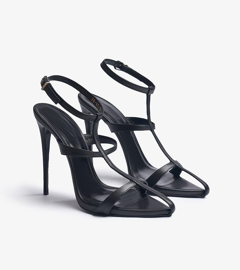 Shoe