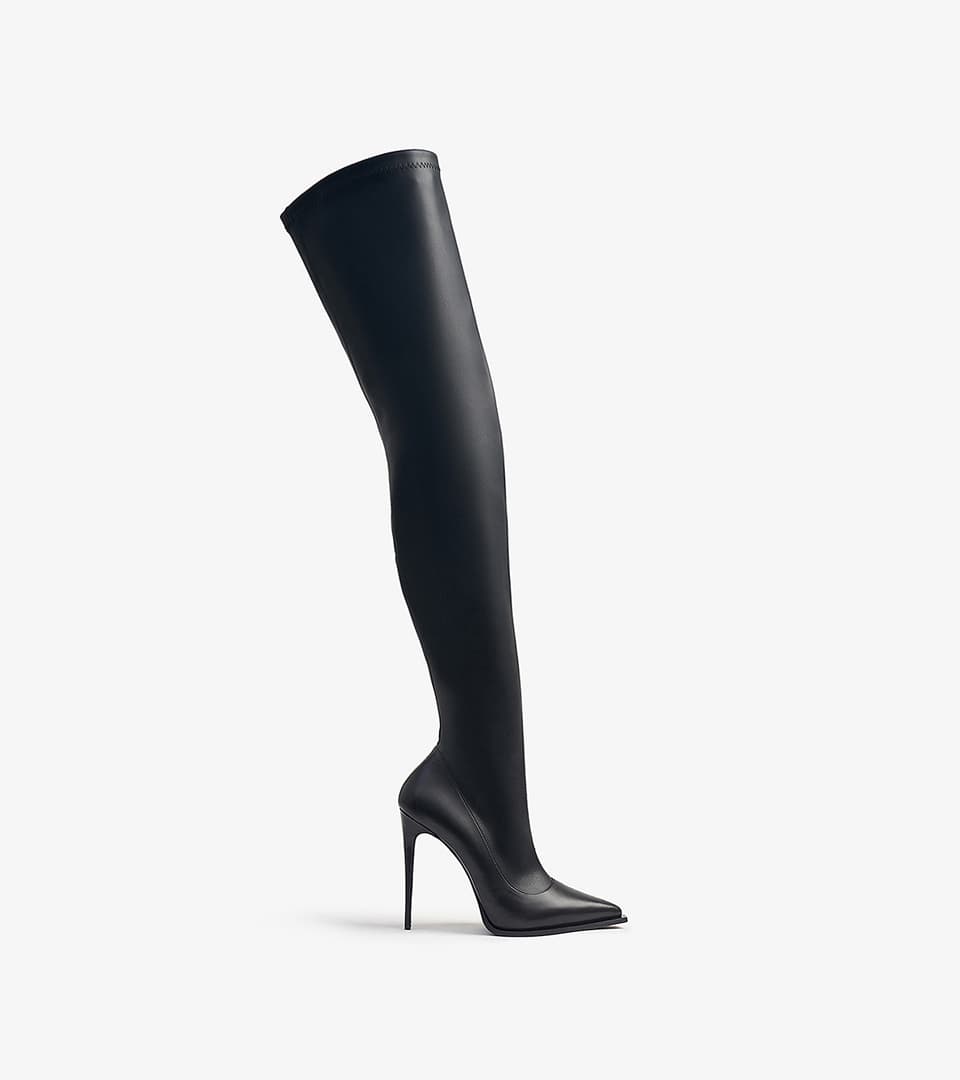 Shoe