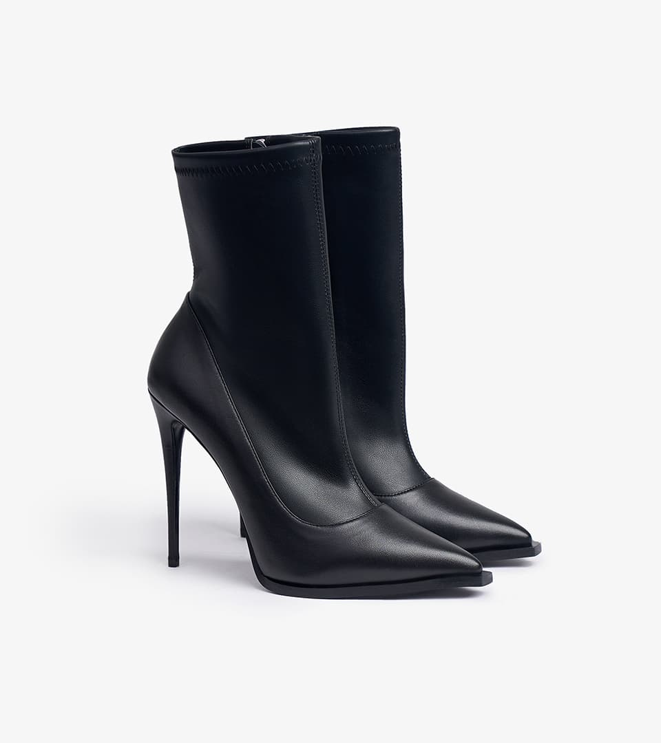 Shoe
