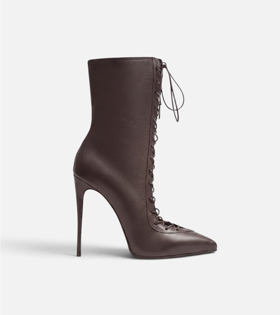 Shoe