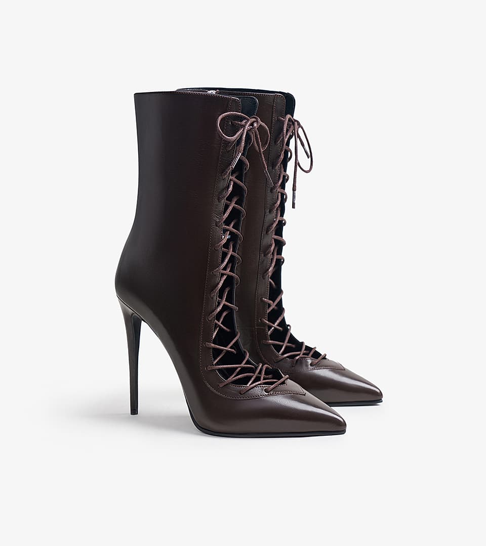Shoe