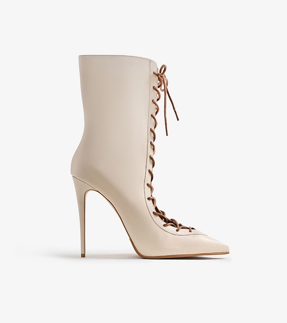 Shoe