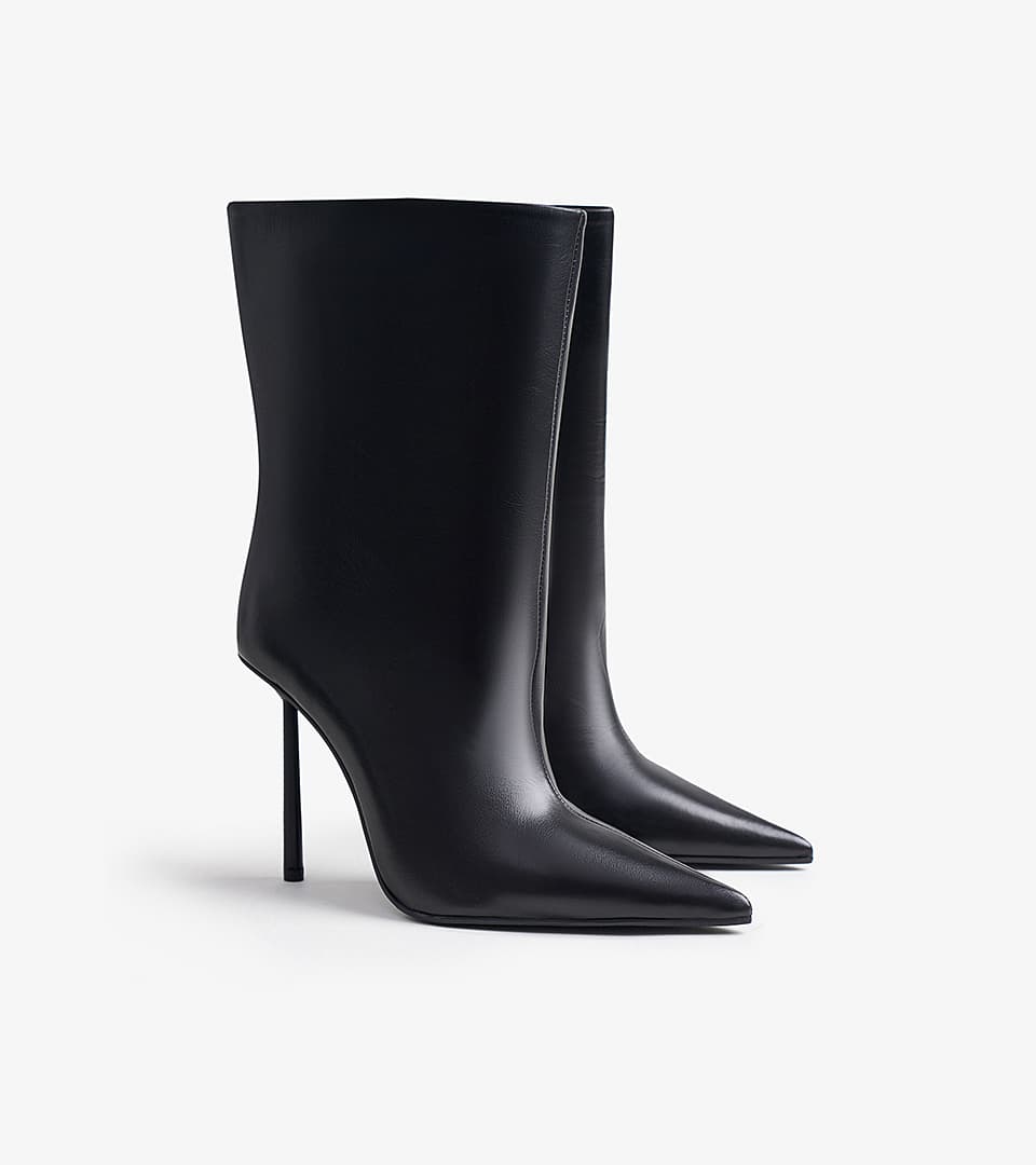 Shoe