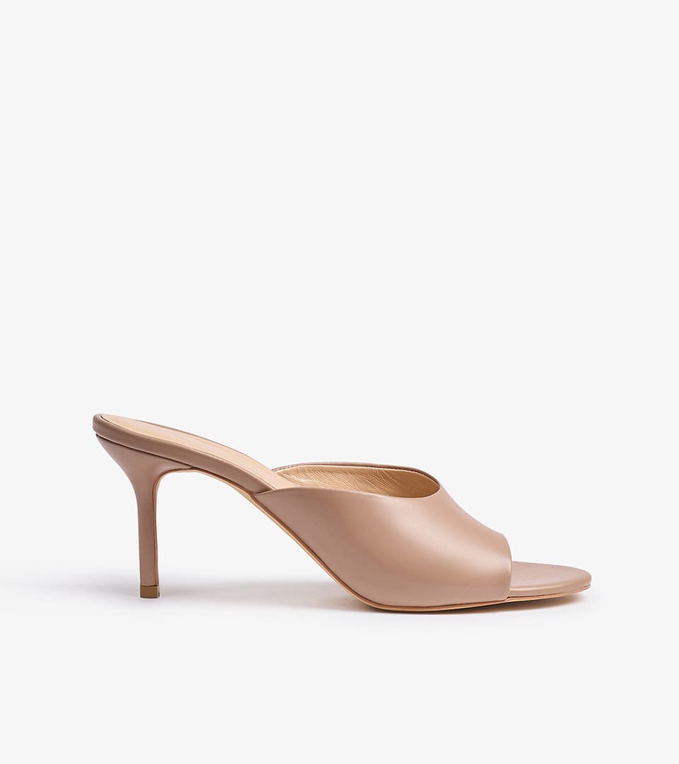 Shoe