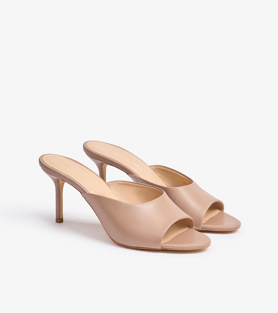 Shoe