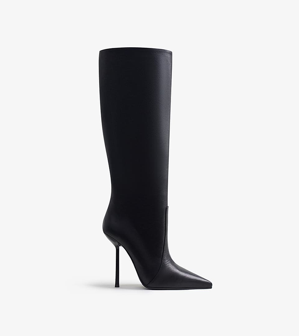 Shoe