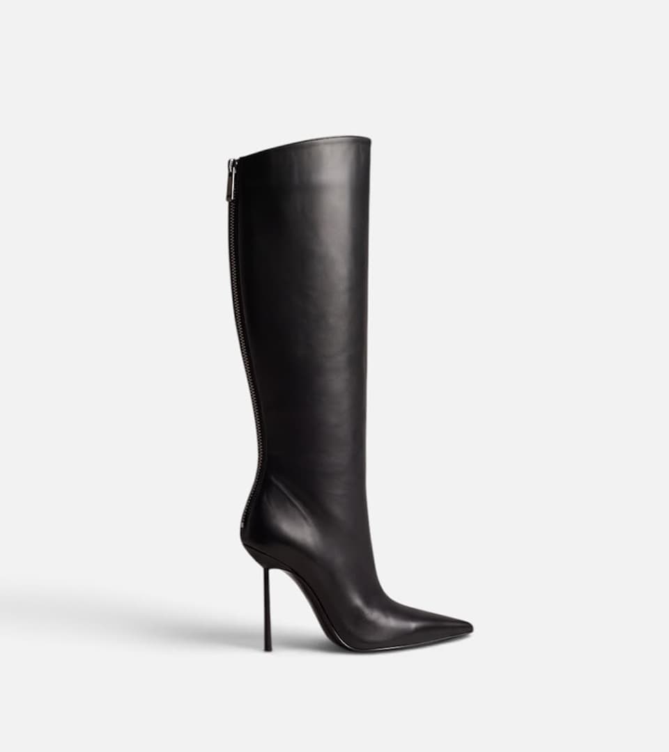 Shoe