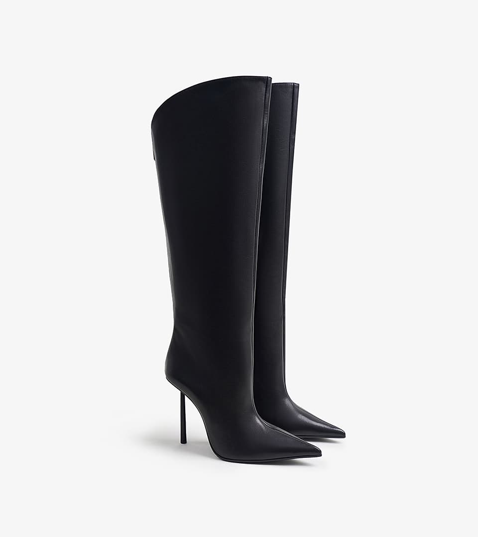 Shoe