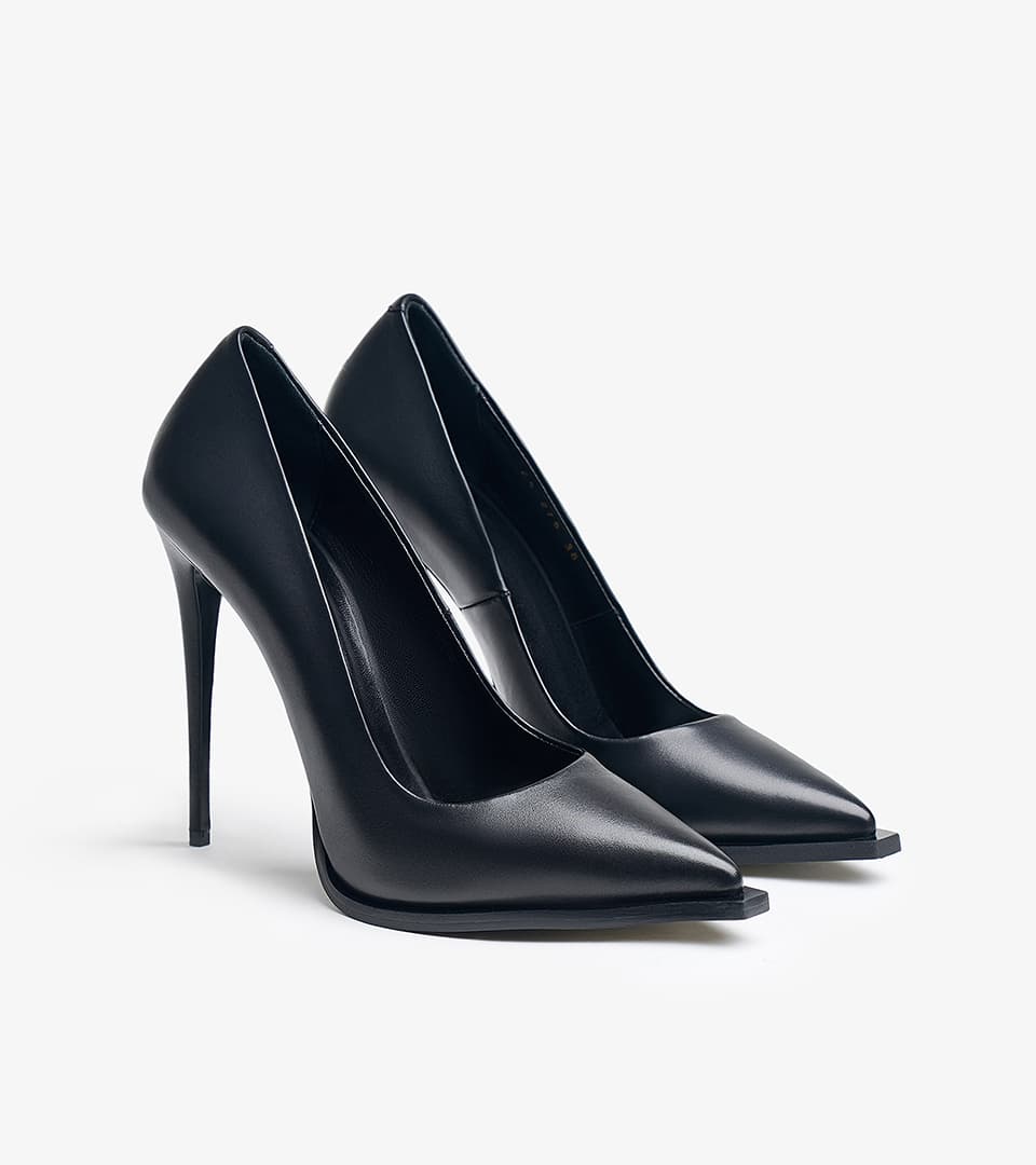 Shoe