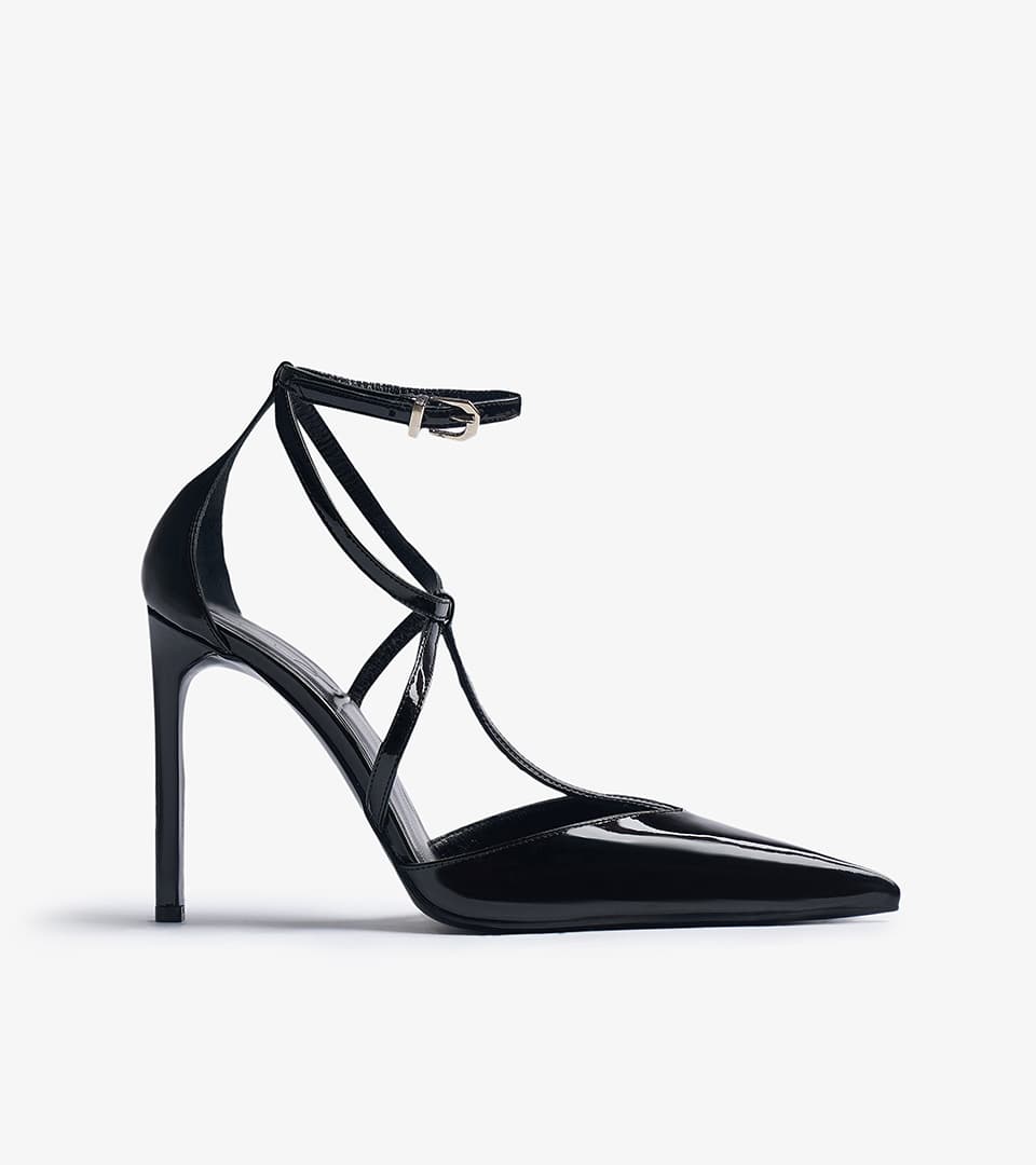 Shoe