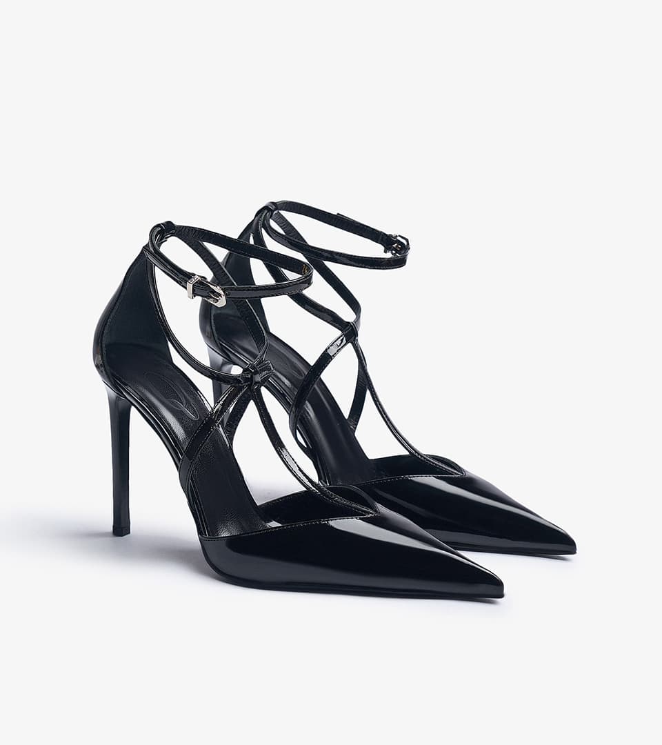 Shoe