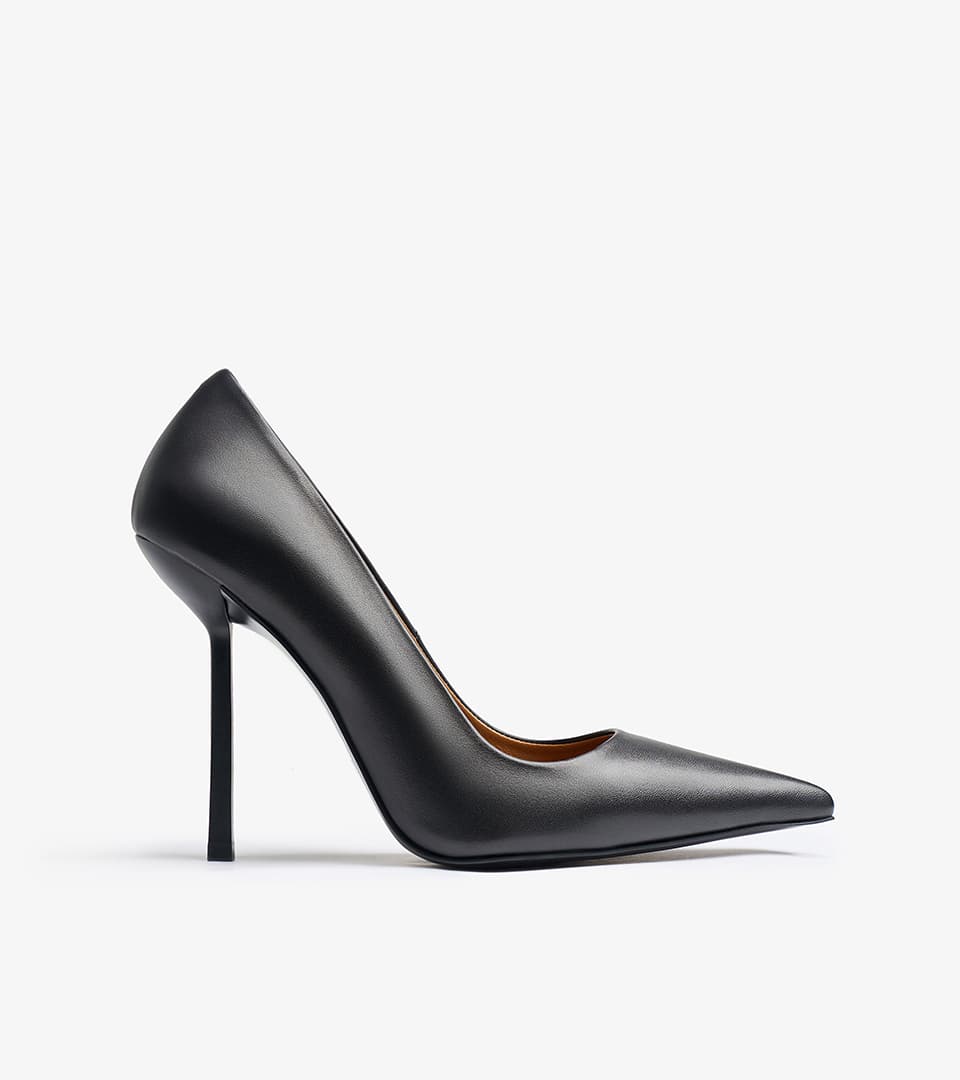 Shoe