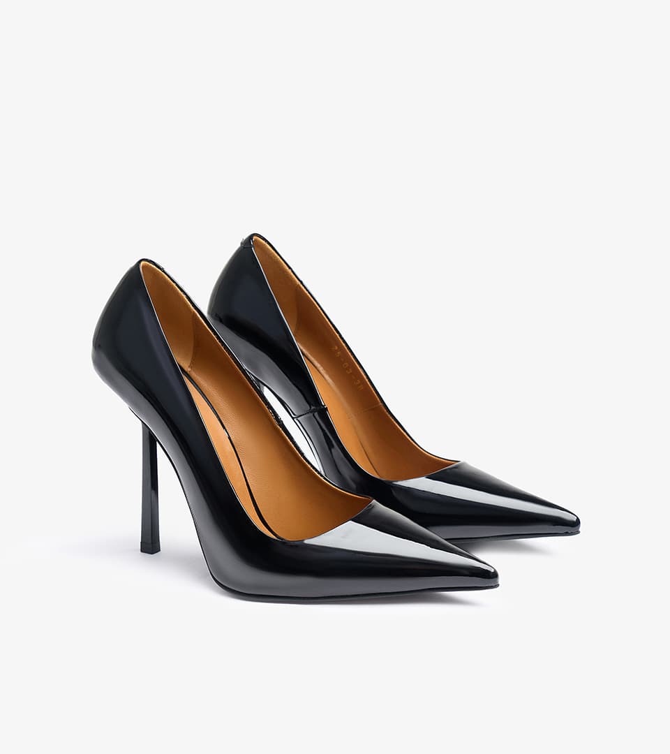 Shoe