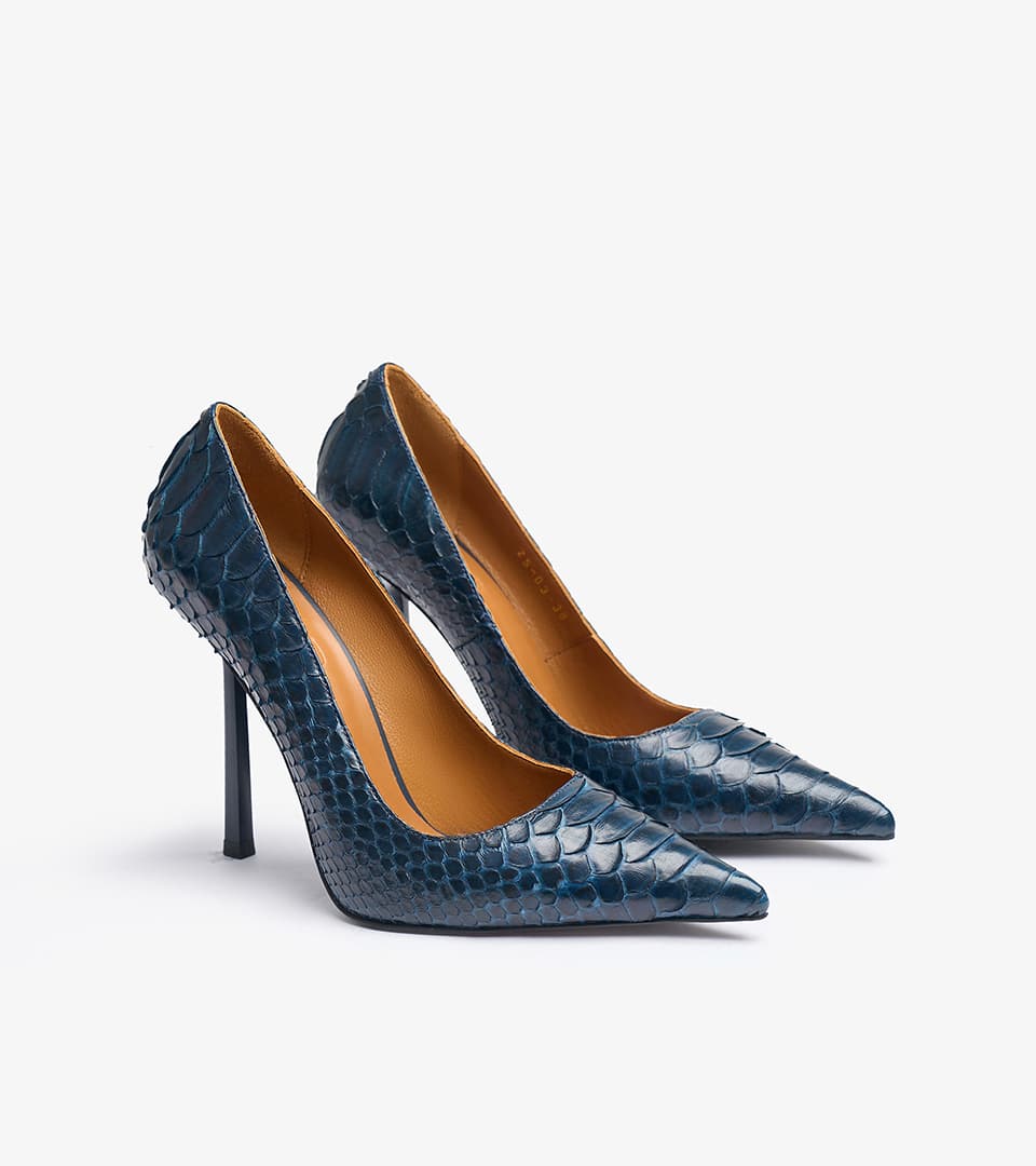 Shoe