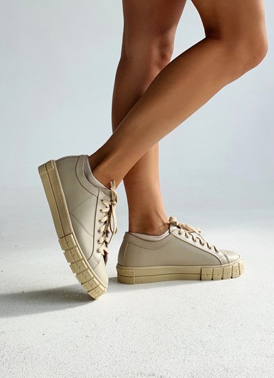 Flat sneakers beige leather with ribbed sole