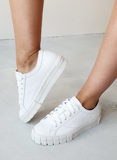 Flat sneakers white leather with ribbed sole