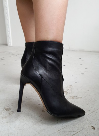 Ankle boots black leather 10.5 cm