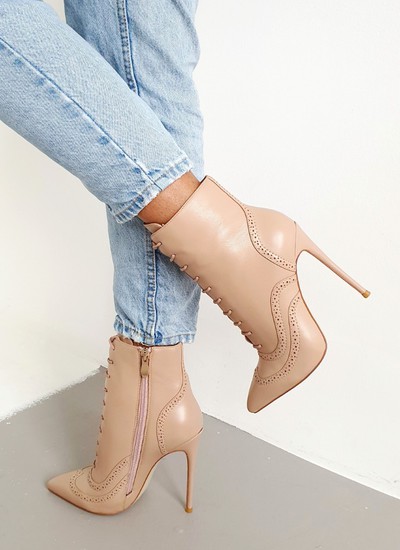 Ankle boots beige leather pointed toe lacing