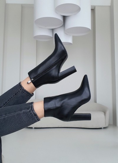 Ankle boots black leather thick heel 10 cm